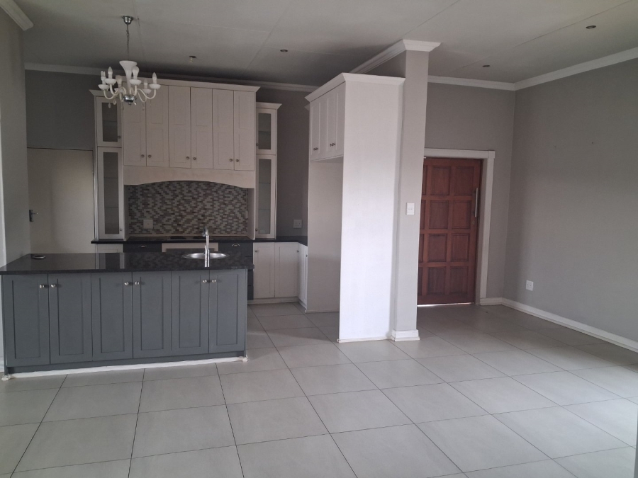 To Let 3 Bedroom Property for Rent in Hillside Free State